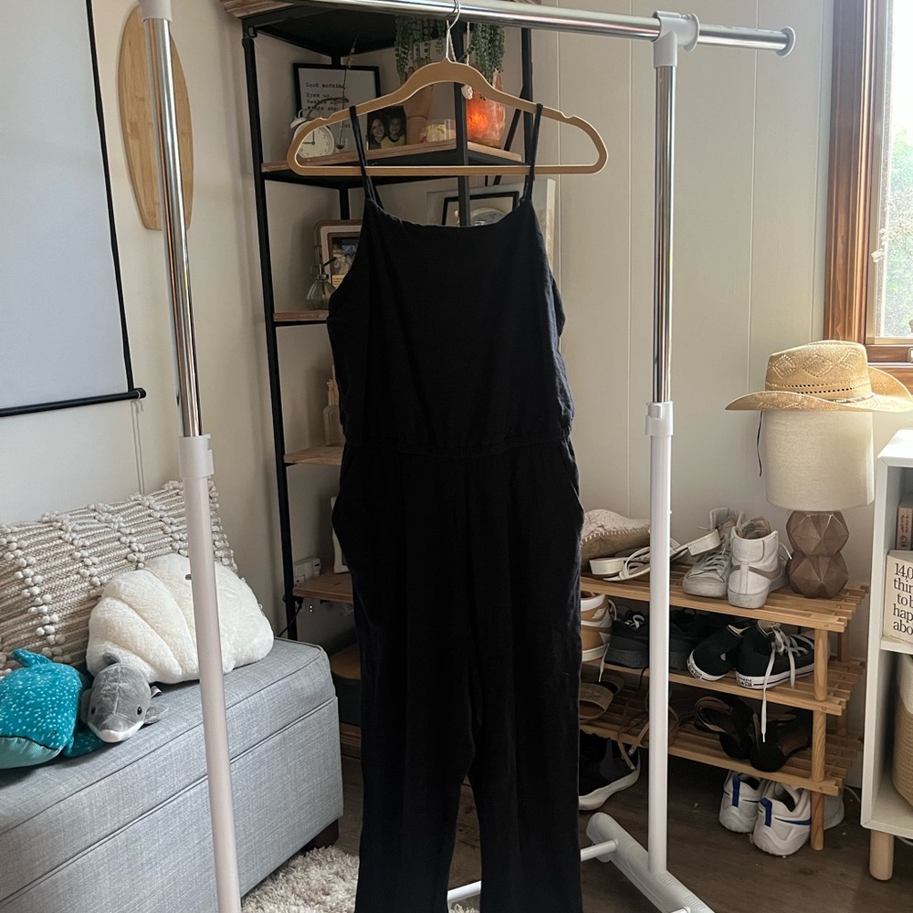 Old Navy Black Jumpsuit Versatile and Stylish